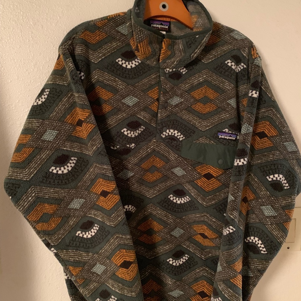 Patagonia sweatshirt